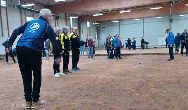 Avec, ça lui arrive de temps en temps, Téter au tir !